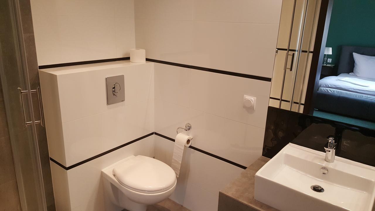 Hotel Fox Wolbórz Extérieur photo